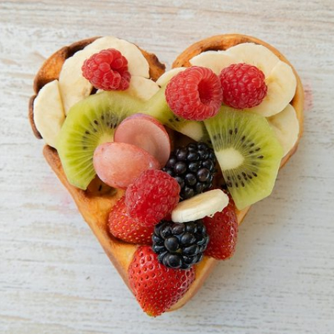 waffle-casero-con-fruta 