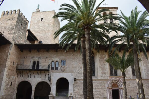 Patio Almudaina